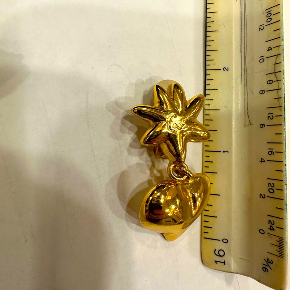 VINTAGE💗CHRISTIAN LACROIX HEART AND SUN GOLD DANGLE CLIP ON EARRINGS FROM 90’S - Picture 7 of 7